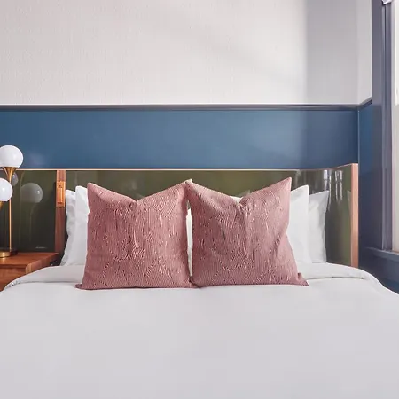 The Davis Downtown San Diego Chambre photo