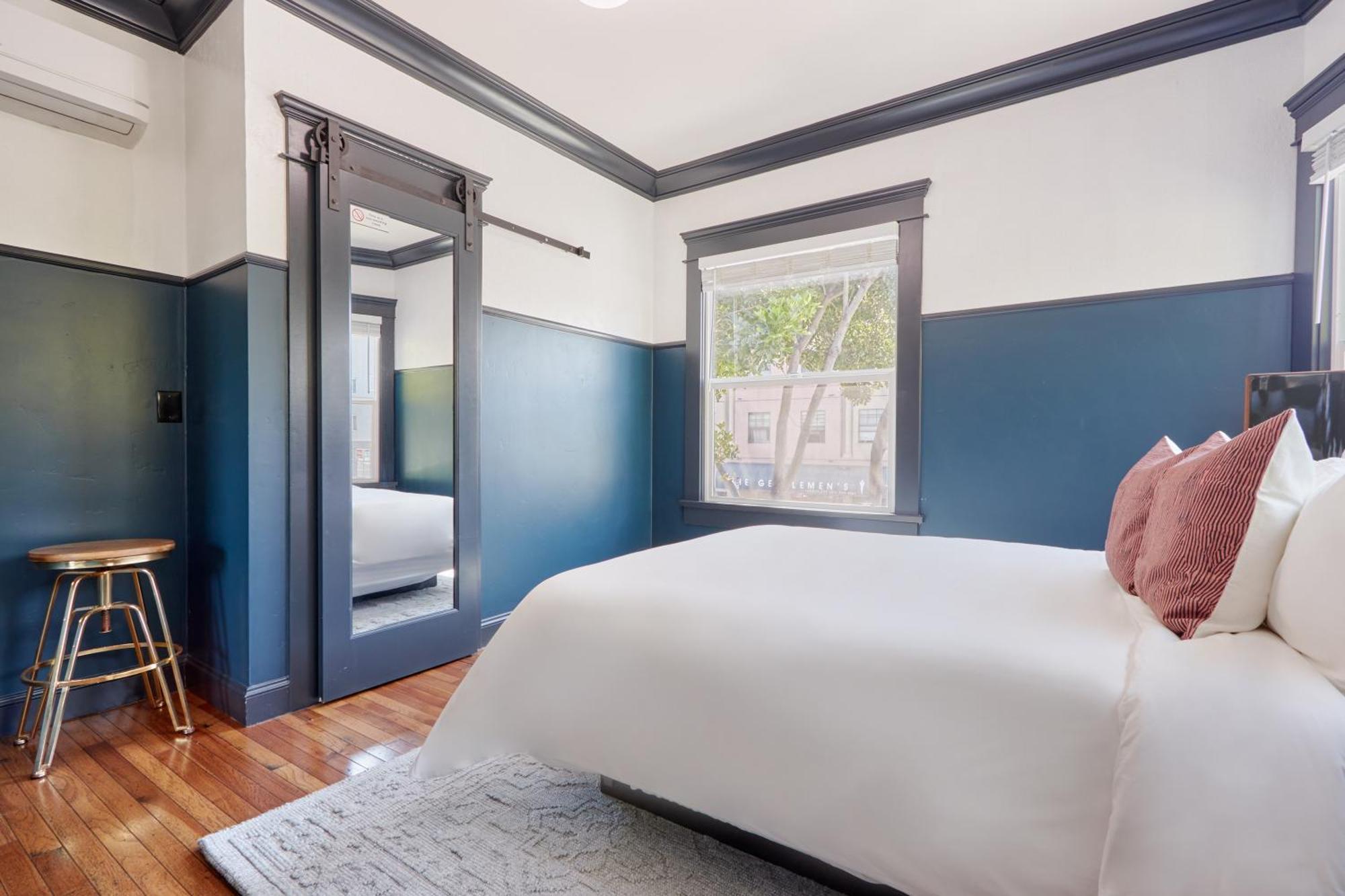 The Davis Downtown San Diego Hotel